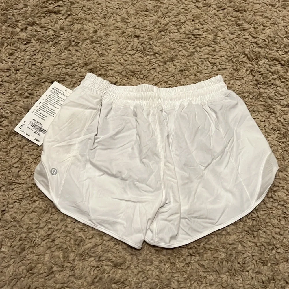 NWT lululemon Hotty Hot LR 4” Lined Short- 6 - Picture 13 of 15